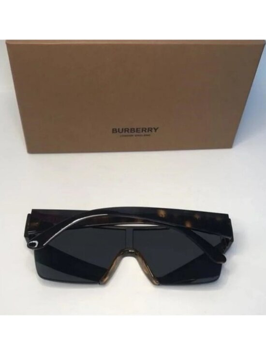?- Authentic New BurberryBE4291 - 300287 Oversize  Sunglasses main image 11